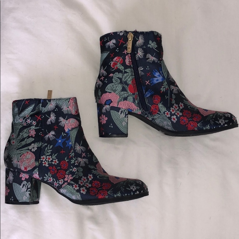Pattern bootie by Unisa